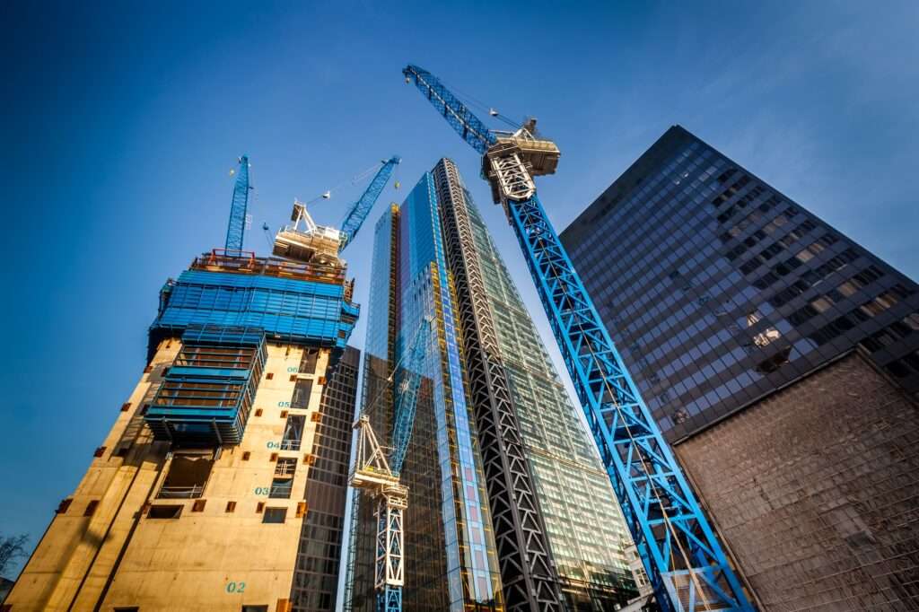 building-skyscapers-in-london